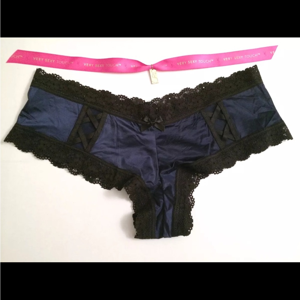 Victoria’s Secret blue cheeky pantie.